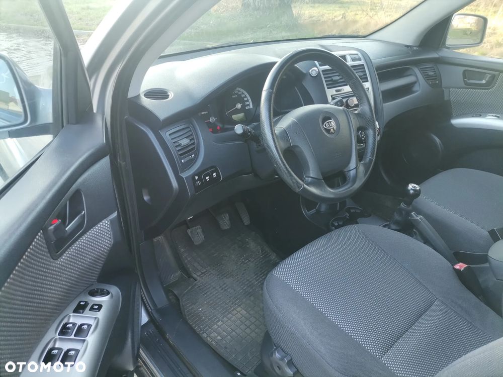 Kia Sportage 2.0 CRDi Expedition - 28
