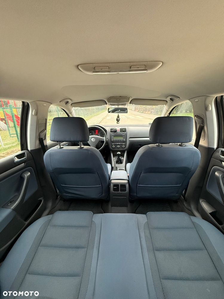 Volkswagen Golf 2.0 TDI Comfortline - 15