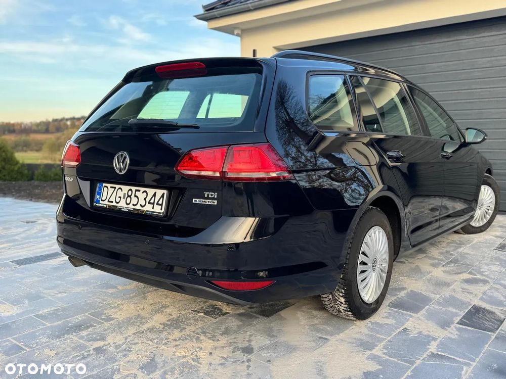 Volkswagen Golf 1.6 TDI BlueMotion Technology Comfortline - 12