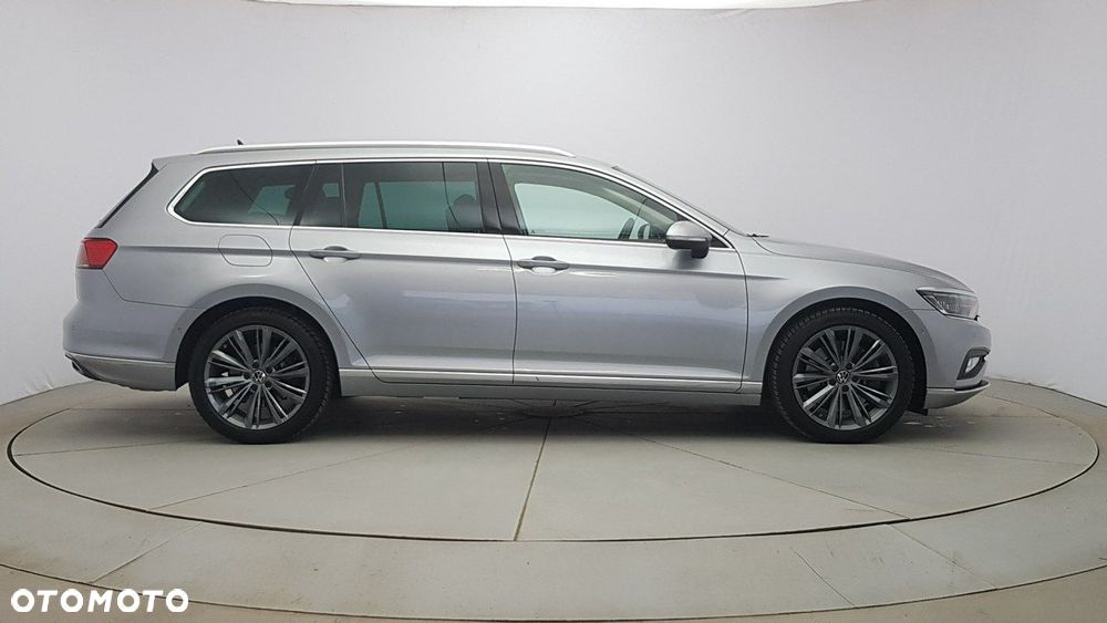 Volkswagen Passat - 8