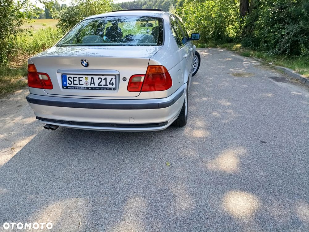 BMW Seria 3 - 21