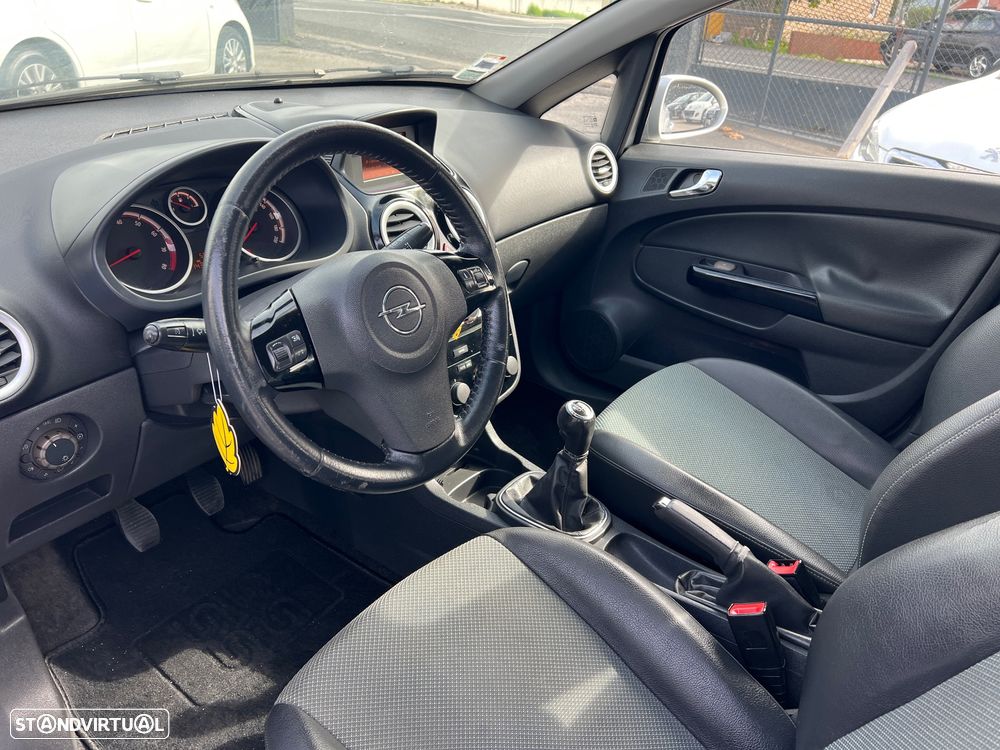 Opel Corsa 1.2 Cosmo 111 - 23