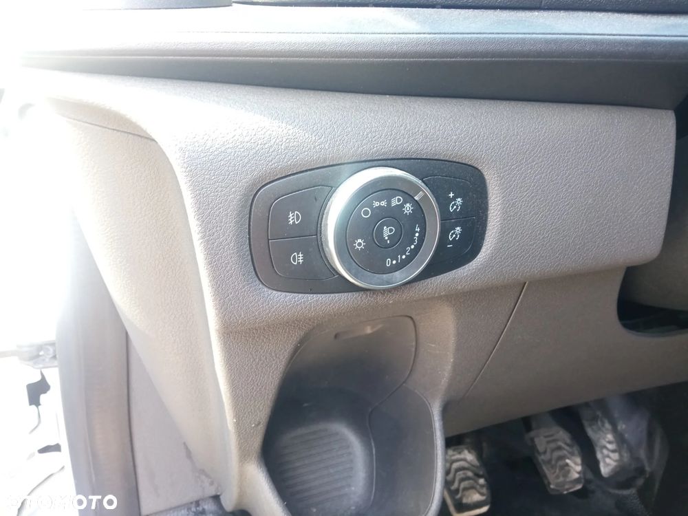Ford Transit Custom - 9