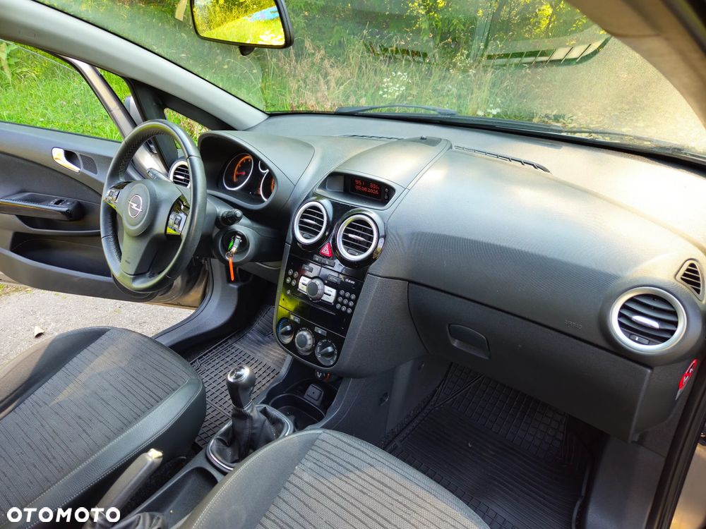 Opel Corsa - 15