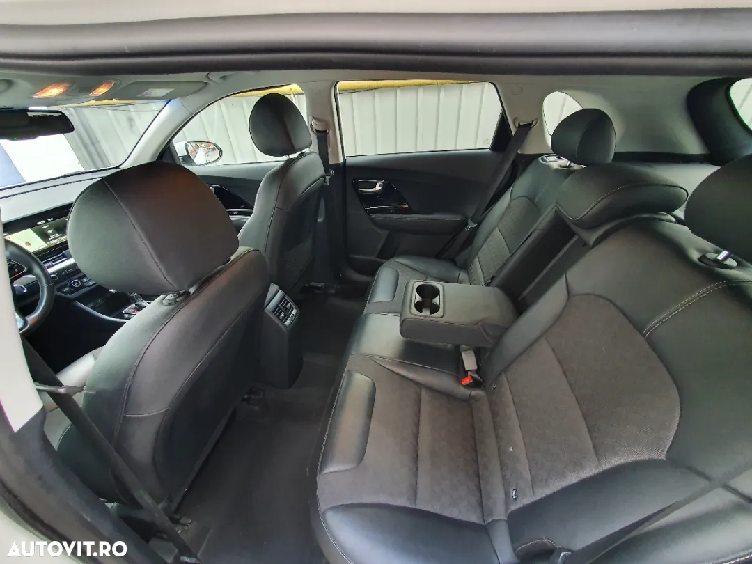 Kia Niro 1.6 GDI 6DCT PHEV Comfort - 16