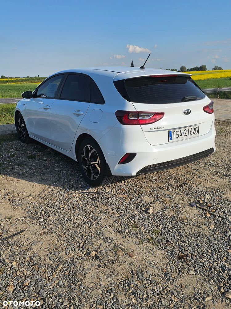 Kia Ceed 1.6 CRDi mHEV L - 4