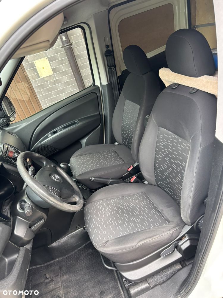 Opel Combo - 11