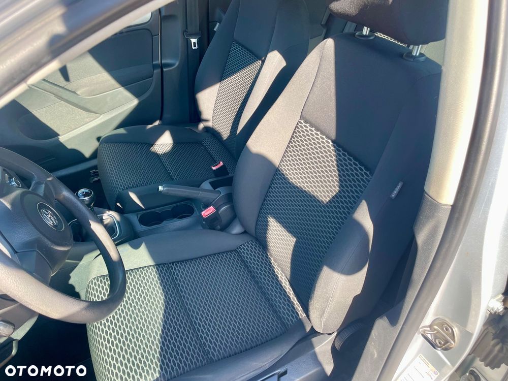 Volkswagen Golf - 26