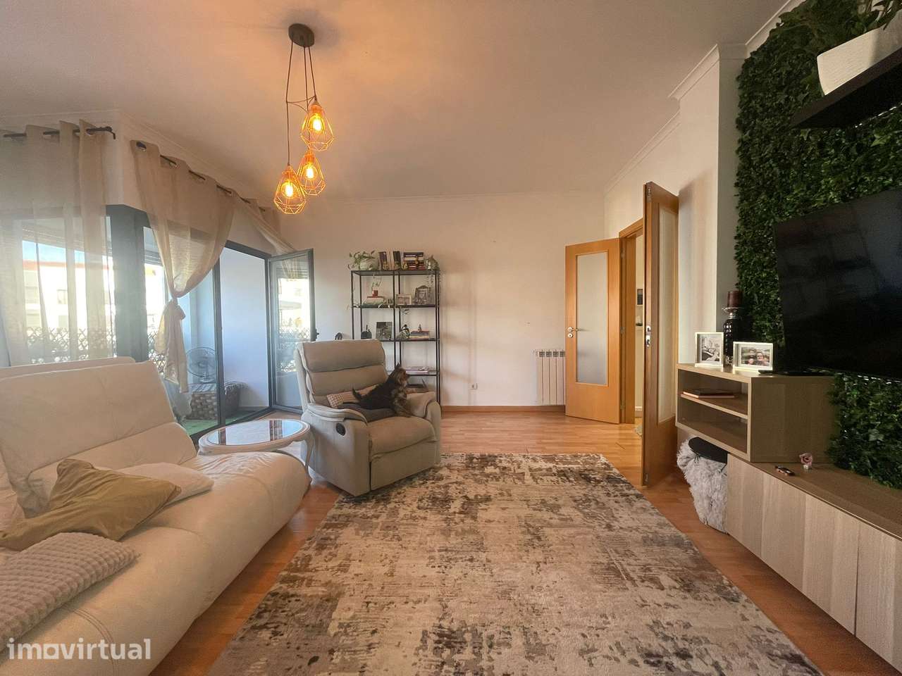 Apartamento T3 na Urbanização Quinta São Luiz | Garagem - Grande imagem: 4/17
