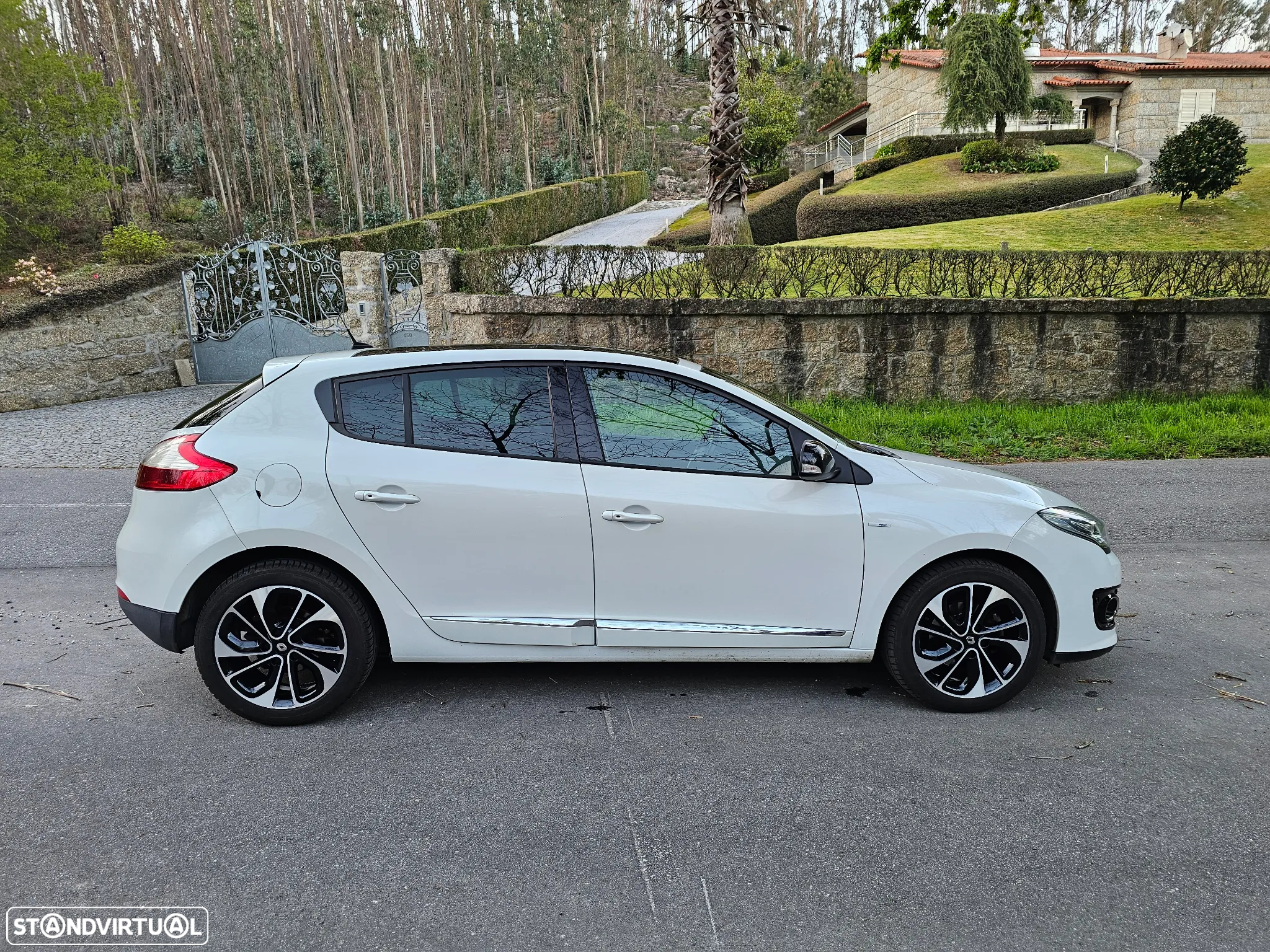 Renault Mégane 1.5 dCi Bose Edition - 10