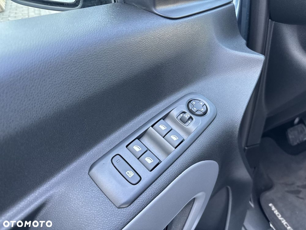 Toyota Proace City Verso Long 1.5 D-4D Family - 19