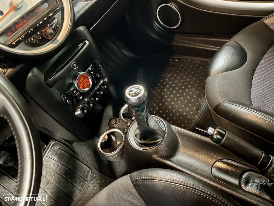 MINI Cabrio Cooper - 16