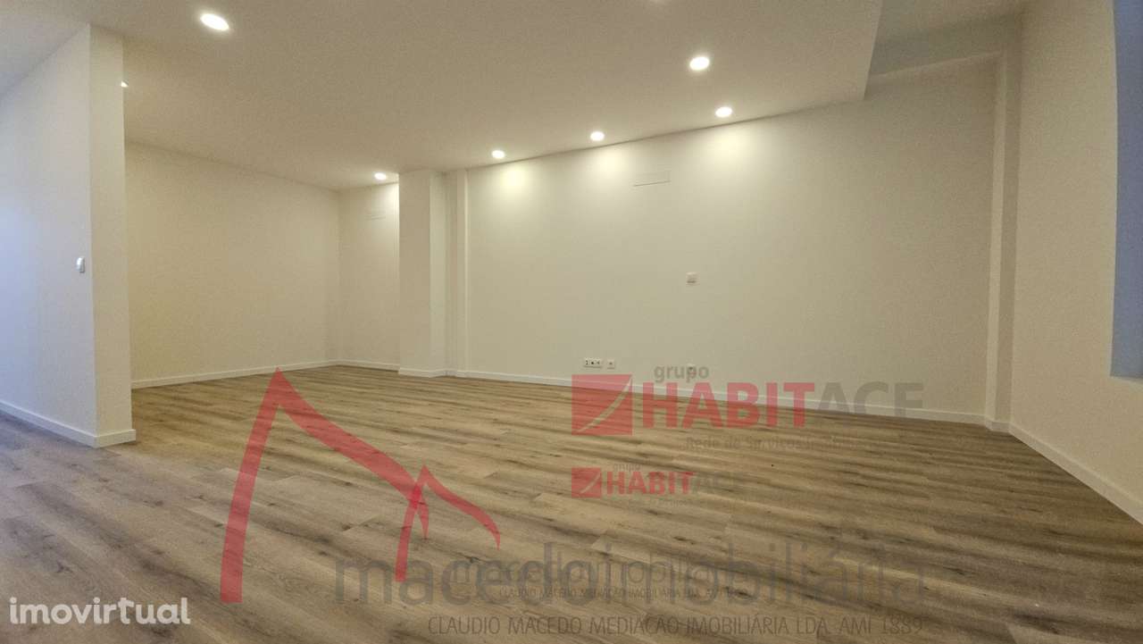 Apartamento T1+ escritório em S. Vicente - Grande imagem: 4/28