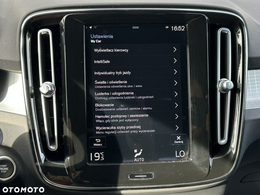 Volvo XC 40 - 33