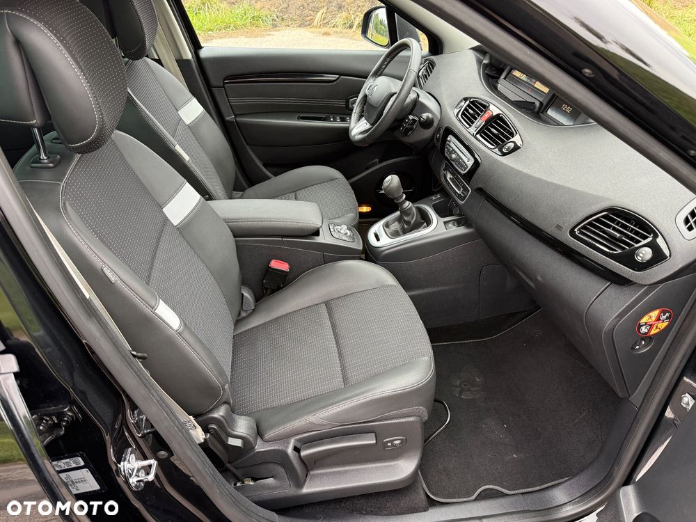 Renault Scenic TCe 130 Bose Edition - 20