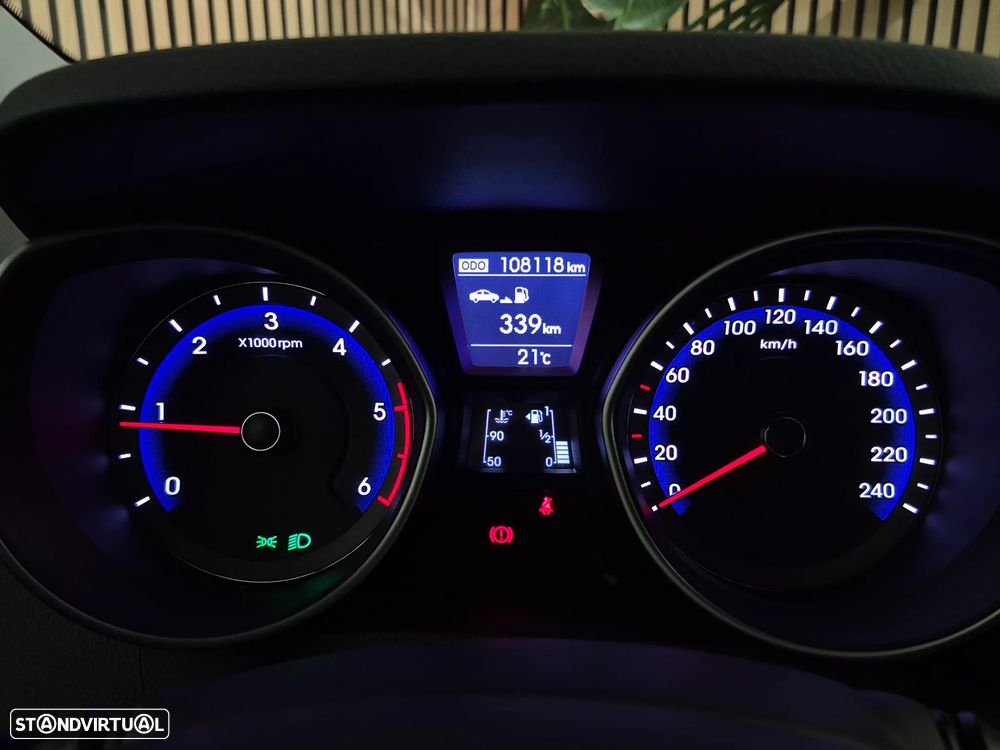 Hyundai i30 1.6 CRDI Blue Comfort J16 - 25