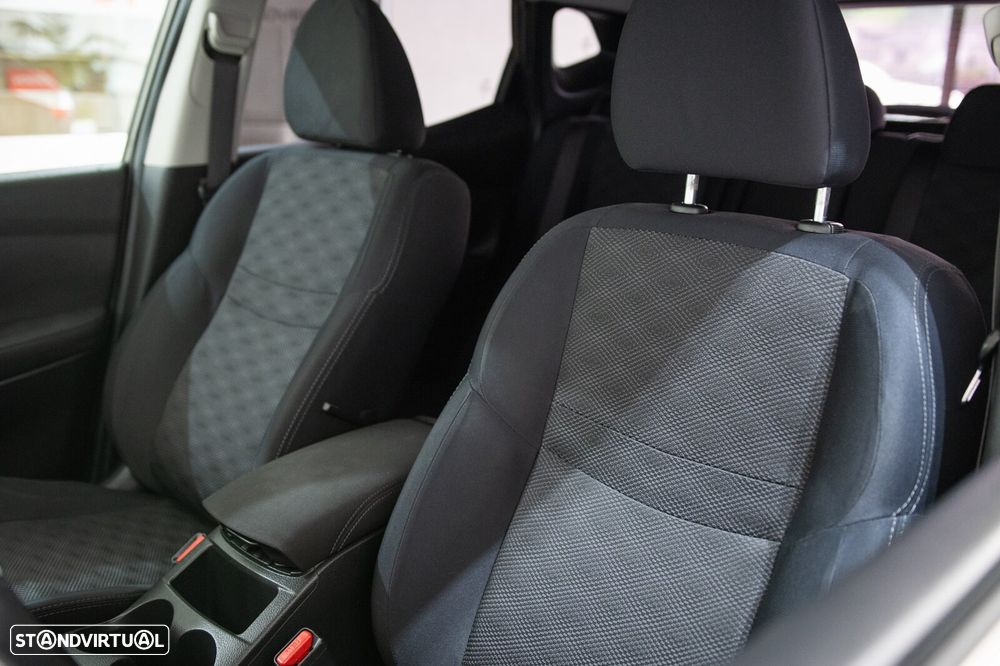 Nissan Qashqai 1.5 dCi N-Connecta - 19