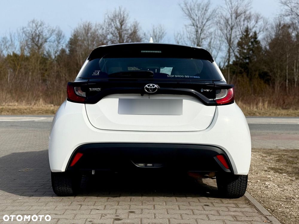 Toyota Yaris - 4