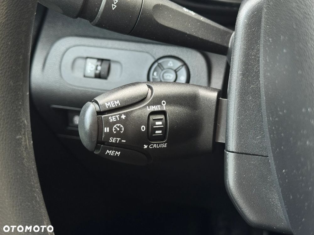 Citroën Berlingo M BlueHDi 100 FEEL - 28
