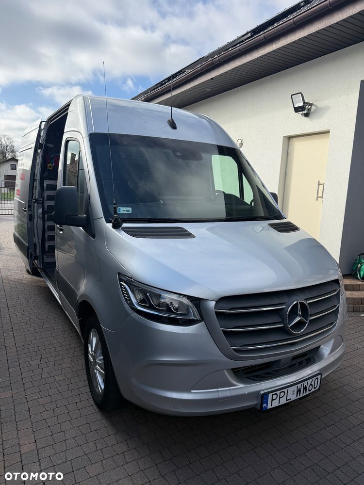 Mercedes-Benz Sprinter 319 - 7