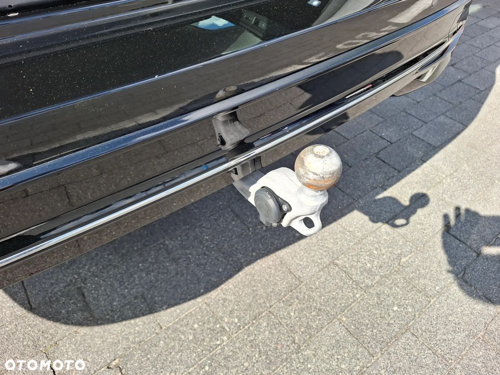 Volkswagen Passat Variant 2.0 TDI SCR Elegance DSG - 24