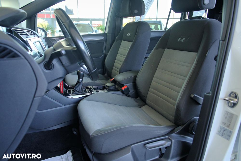 Volkswagen Touran - 24