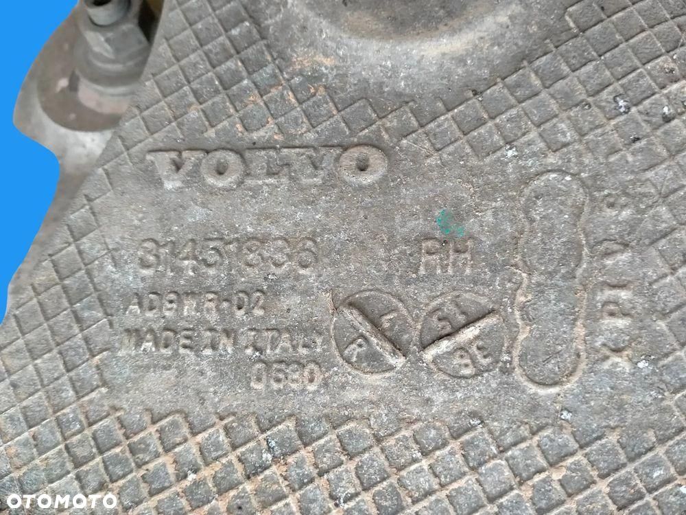 Volvo XC90 II 2.0 D AWD 4x4 Zwrotnica Piasta Wahacz Zawieszenie Tył Prawe - 5