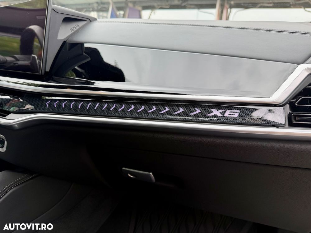 BMW X6 xDrive40i AT MHEV - 19