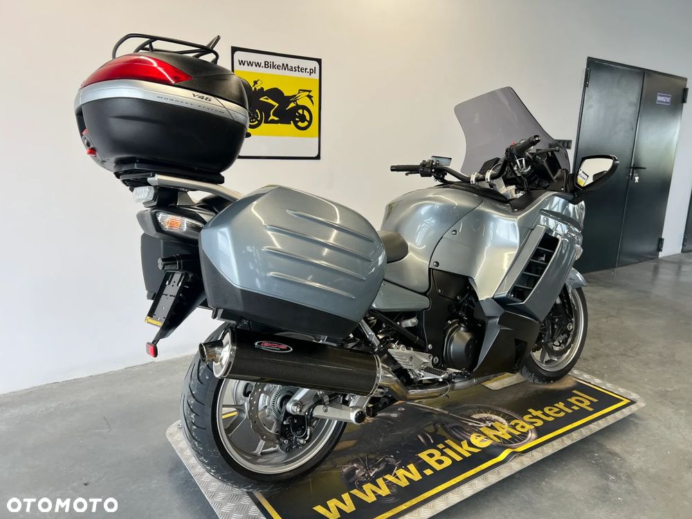 Kawasaki GTR - 6