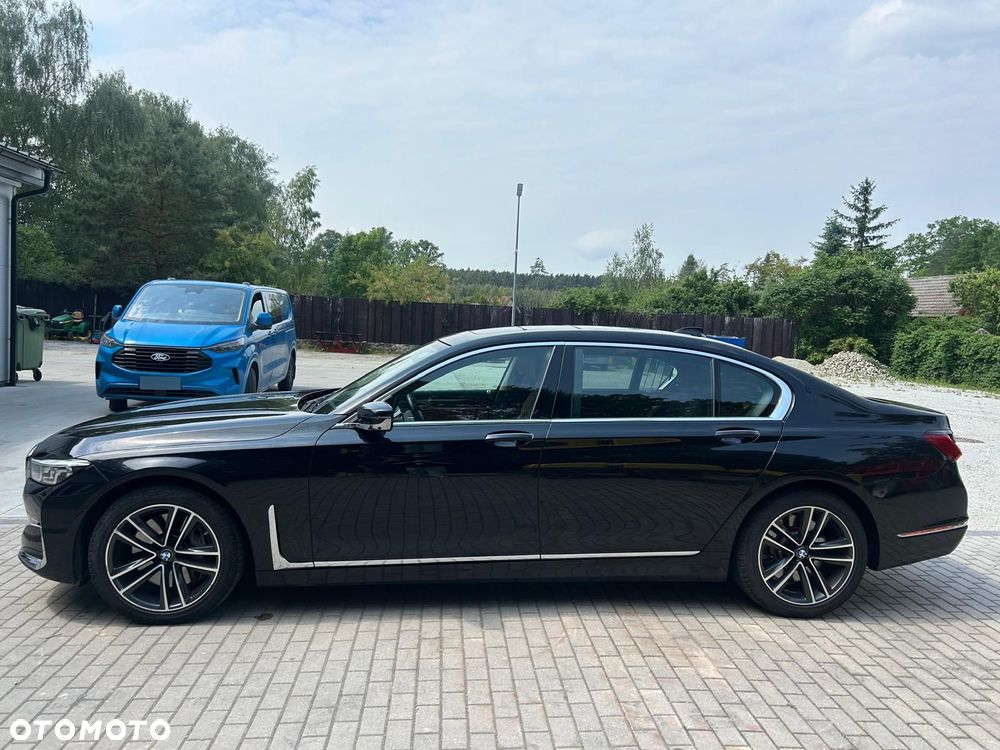 BMW Seria 7 750Li xDrive - 2