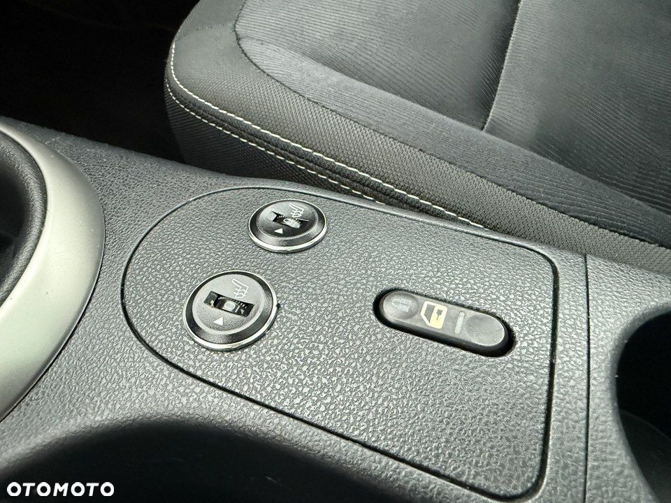 Nissan Qashqai+2 2.0 tekna - 27