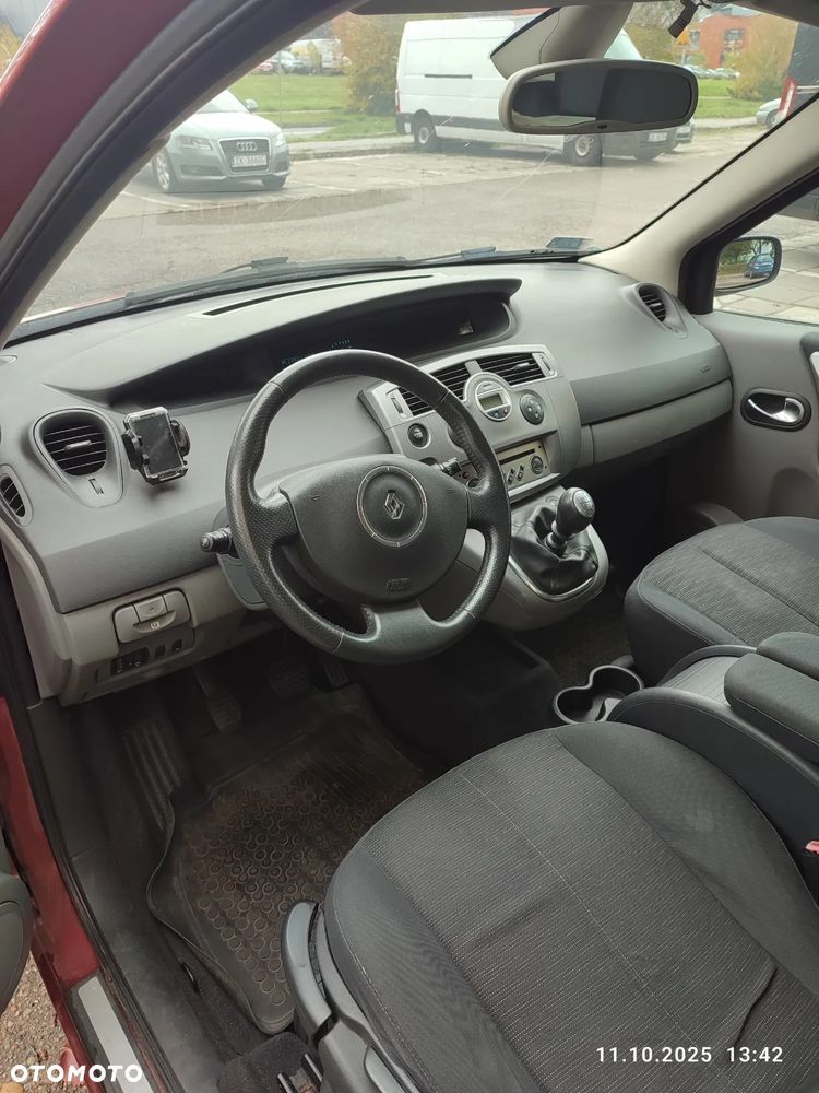Renault Scenic - 8
