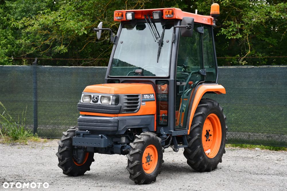 Kubota ST35 - 1