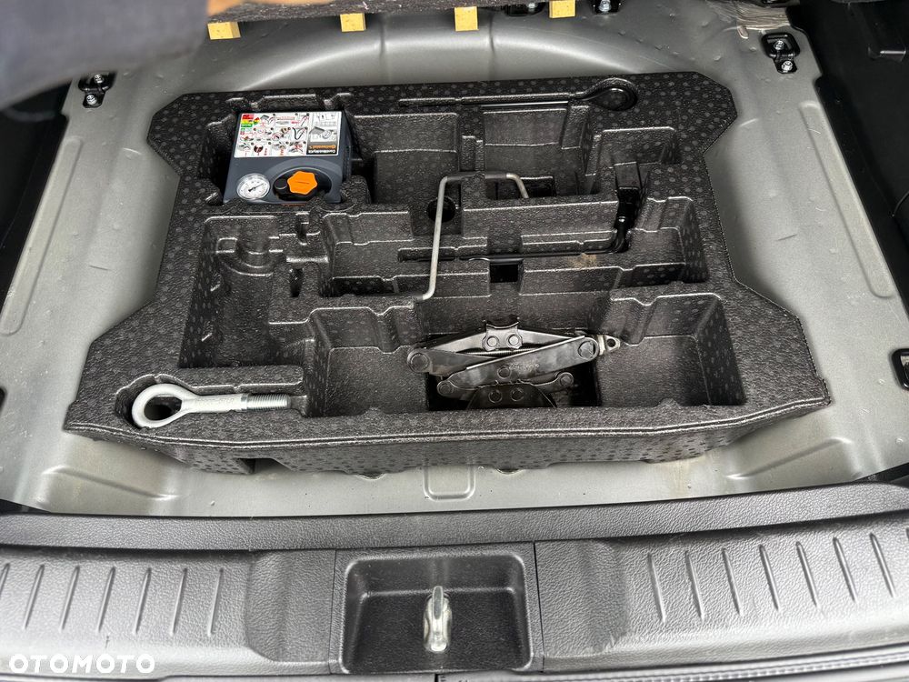 Suzuki Vitara 1.6 (4x4) Allgrip Comfort+ - 19