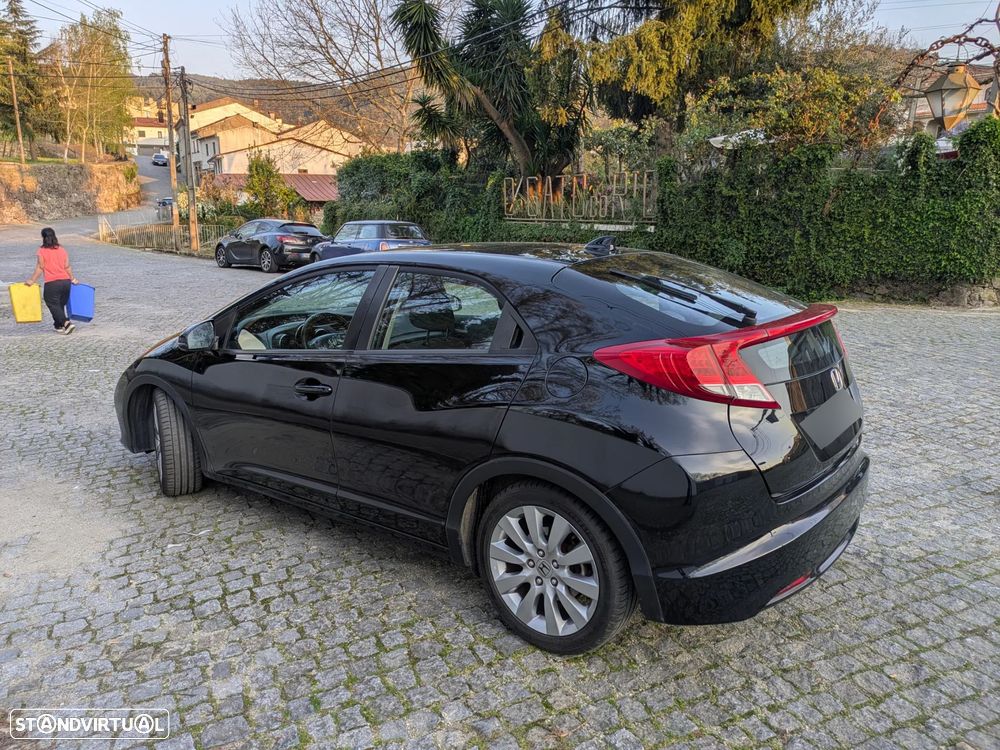 Honda Civic 1.4 i-VTEC 25 Anos - 4