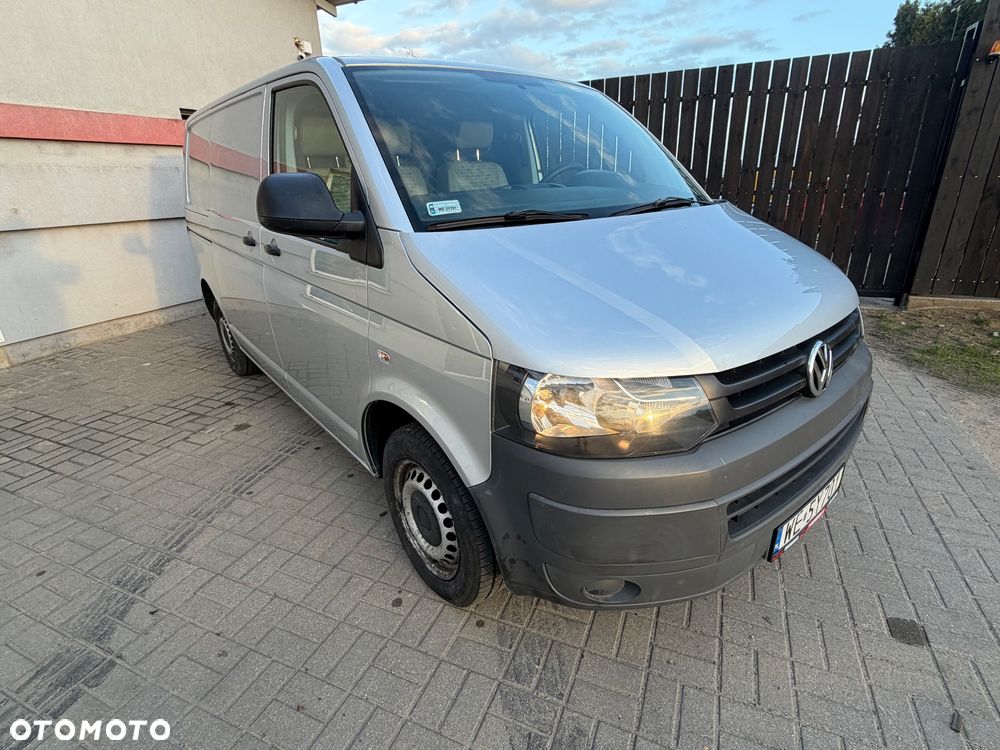 Volkswagen Transporter T5 - 2