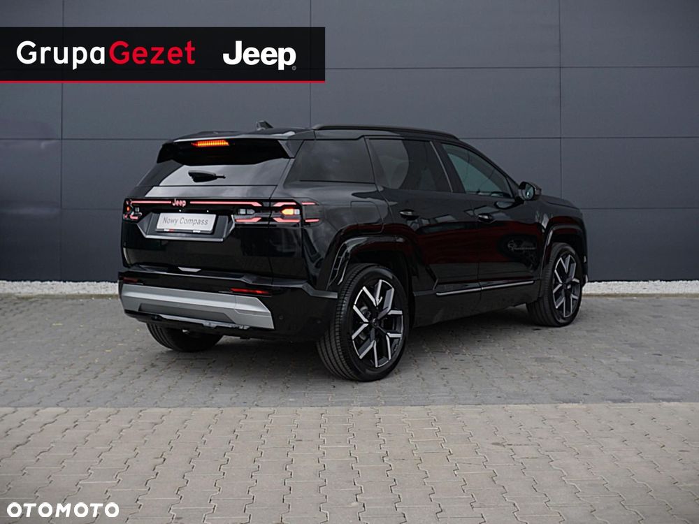 Jeep Compass - 12
