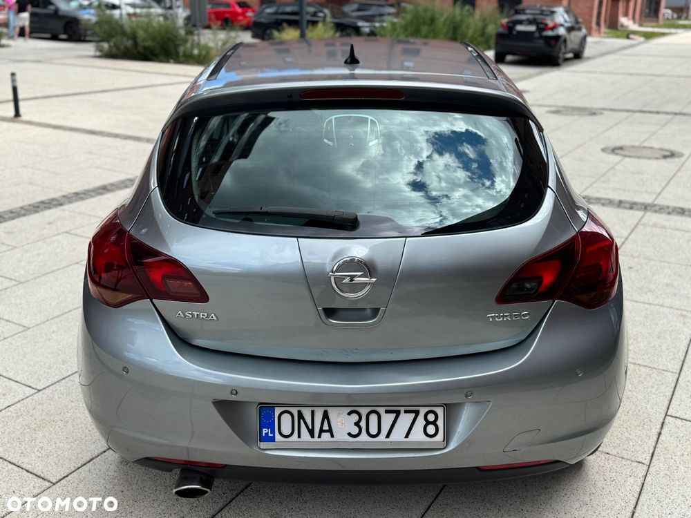 Opel Astra 1.4 T Enjoy - 4