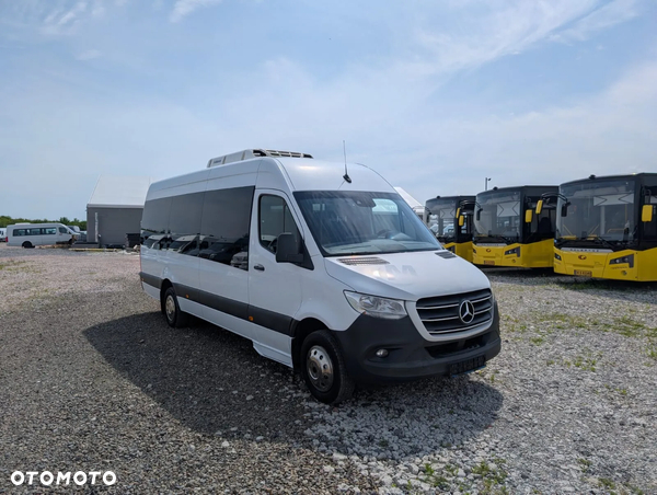 Mercedes-Benz Sprinter 516