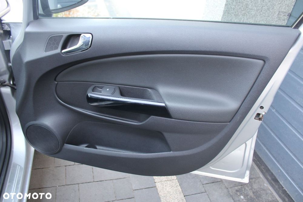 Opel Corsa - 23
