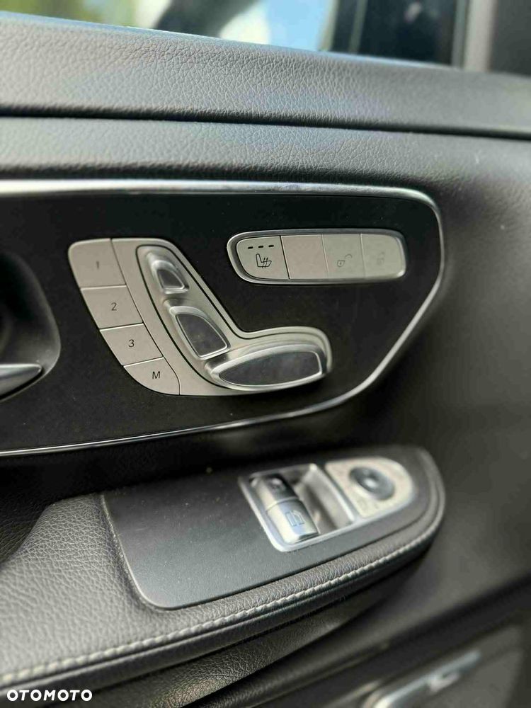 Mercedes-Benz Klasa V 300 d 4-Matic Avantgarde 9G-Tronic (ekstra d³) - 12