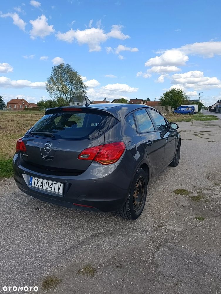 Opel Astra 1.6 - 14