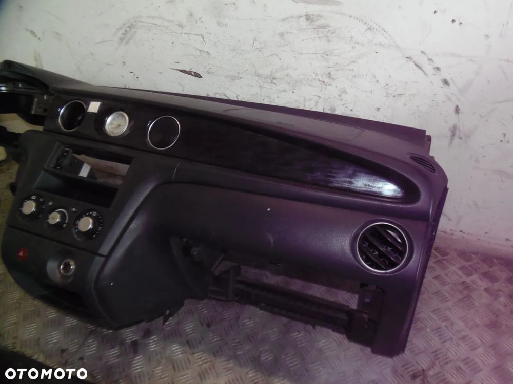 MITSUBISHI OUTLANDER I 2.0B DESKA ROZDZIELCZA KOKPIT KONSOLA - 4