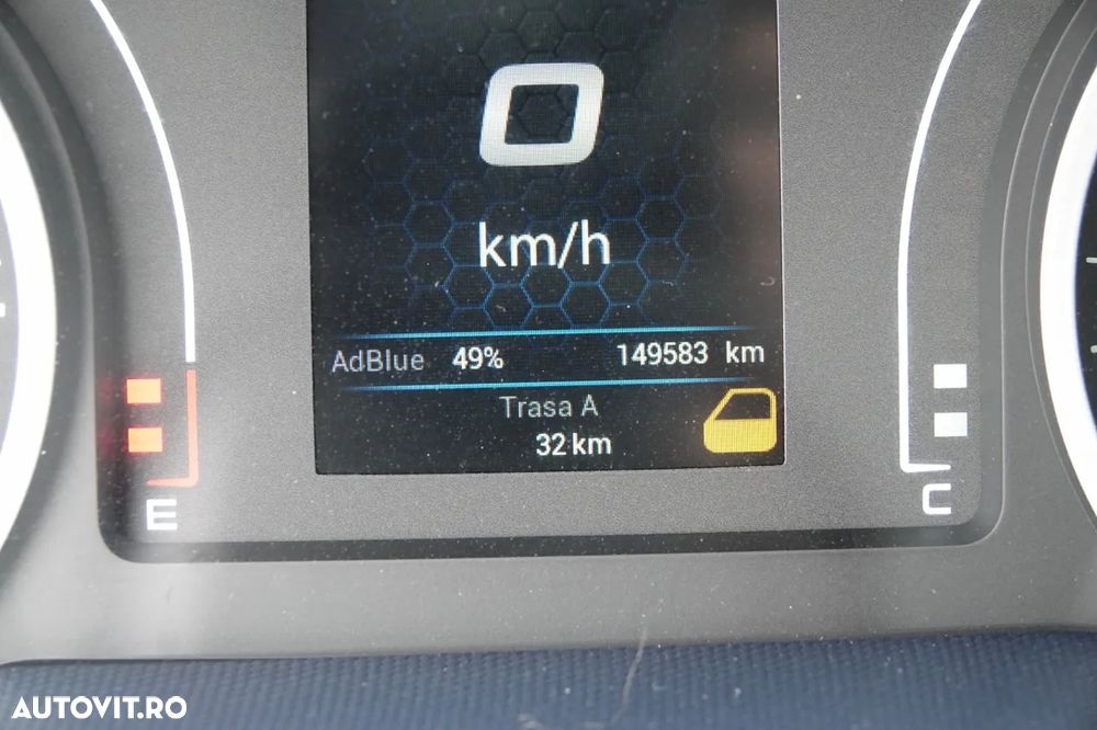 Iveco DAILY 35-180 / REAR TIPPER / HI-MATIC / TWIN / IMPORTED - 40