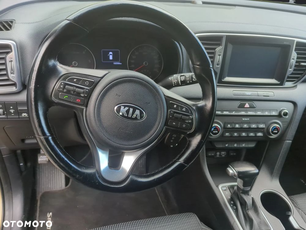 Kia Sportage 2.0 CRDI 4WD Automatik Dream-Team Edition - 10