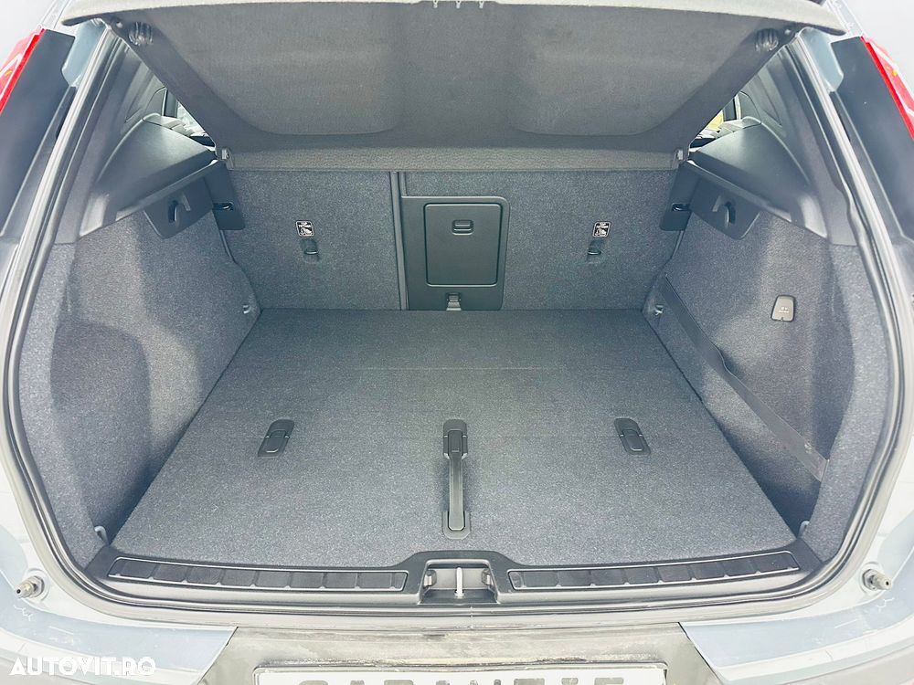 Volvo XC 40 D3 Momentum Pro - 17