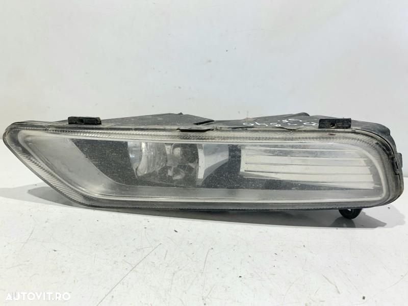 Proiector ceata stanga Volkswagen Passat B7 (2010-2014) - 1