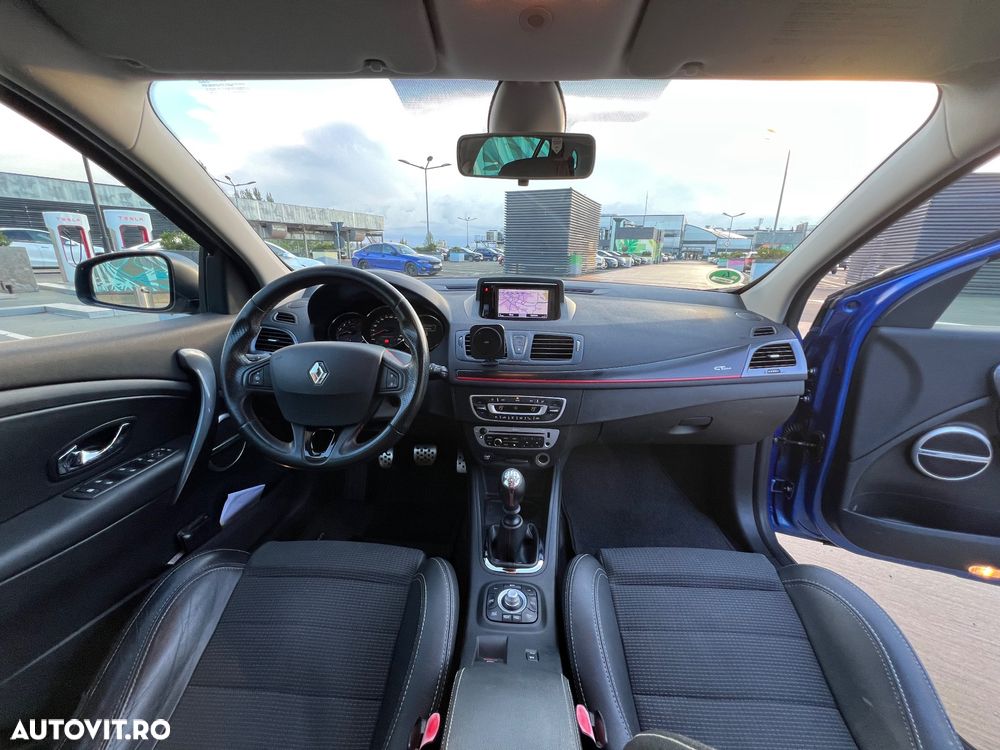 Renault Megane ENERGY dCi 110 GT LINE - 24