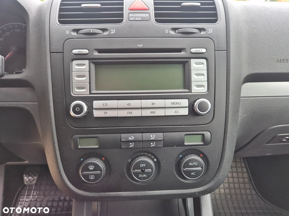 Volkswagen Golf 1.9 TDI Comfortline - 25