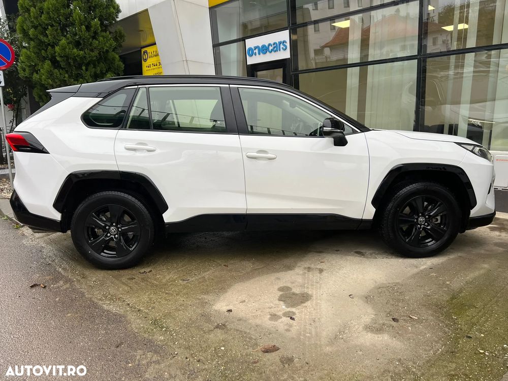 Toyota RAV4 - 6